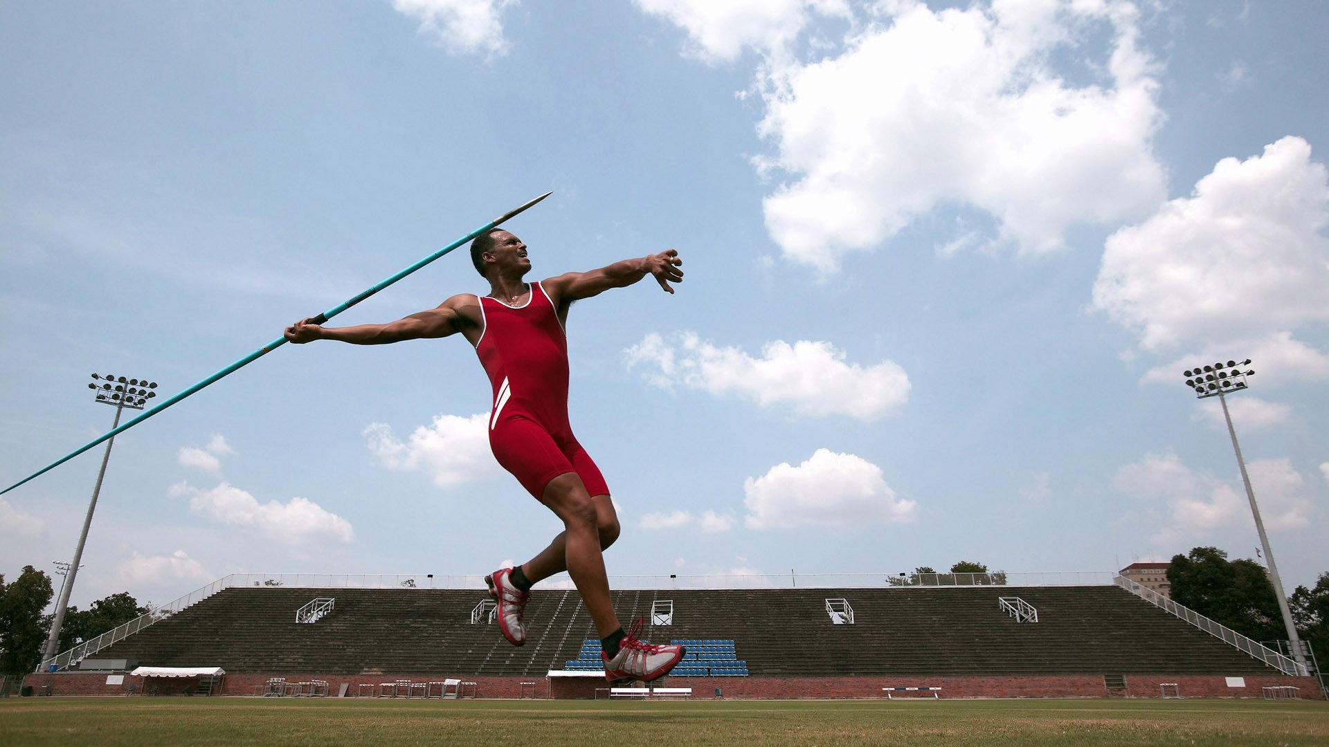 球队启动赛季冲刺计划集中资源力拼每一场关键对决，赛季冲刺活动大概多久